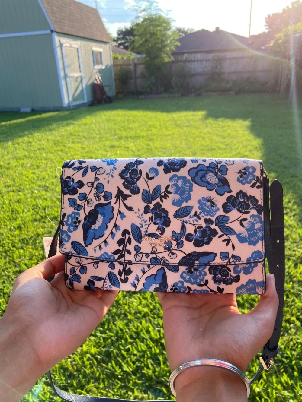 NWT Kate Spade Perry Wallet on a String Vase Floral Blue Multi KM062
